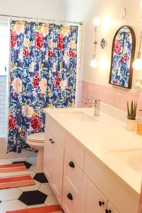 Вілла Newly Remodeled Midcentury Pink Flamingo Casa Фінікс Екстер'єр фото